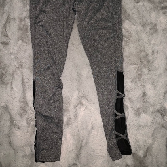 Cute comfy leggings - Picture 2 of 2